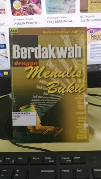 Image of berdakwah dengan menulis buku
